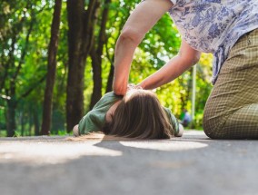 人们不给女人做心肺复苏术的可悲理由